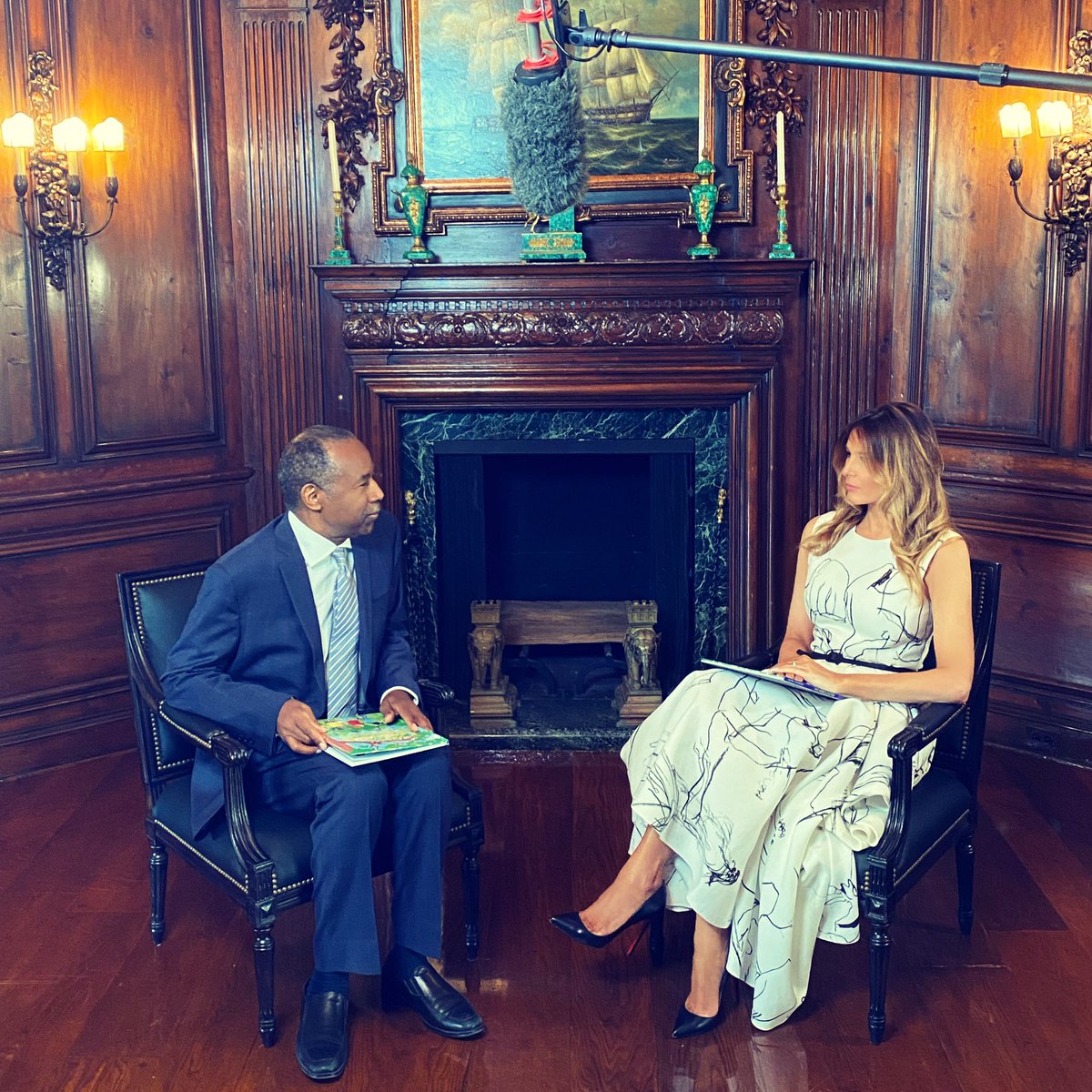 MELANIA TRUMP tweet media