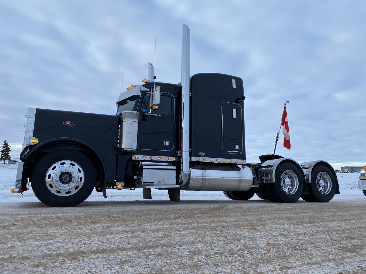 kirk_mikes's tweet photo. #FreedomConvoy2022 https://t.co/cgMw98p5xv