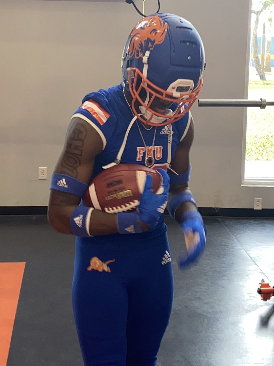 Coach Javion Hayes tweet media