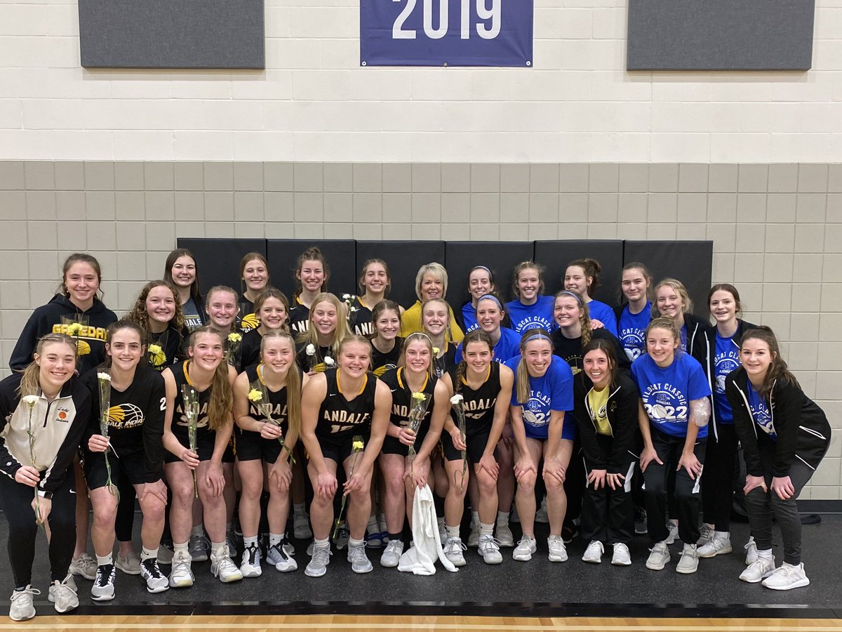 In a time when our district is grieving so very much. This picture says it all. Two schools, two teams, one amazing district. #RenwickProud