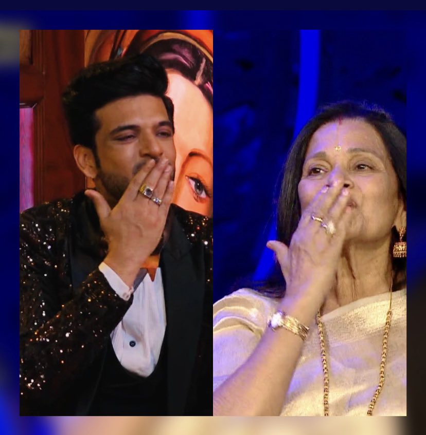 OyeHoyeCandy's tweet photo. The beautiful, most pure  and the cutest Mom Son duo… Mom’s love and support for son is always unconditional and straight from the deepest corner of the heart. God Bless this family ❤️❤️❤️ #KaranKundrra 
BB15 END GAME KARPHY @Meenukundra @gauravjiju https://t.co/UIMPv0iqs7