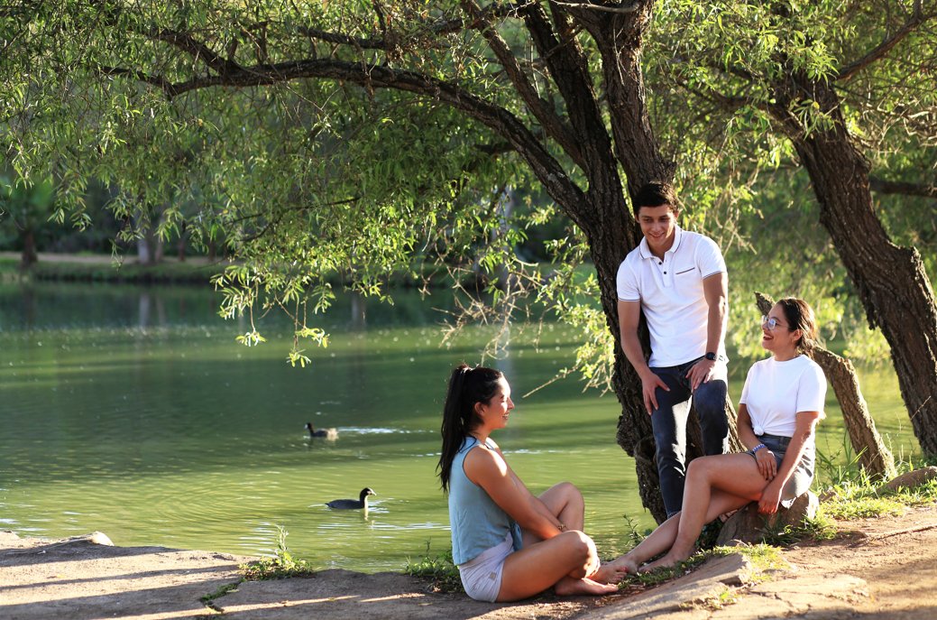 Los amigos hacen que los lugares sean mágicos.👫🫂✨

#amoryamistad #14defebrero