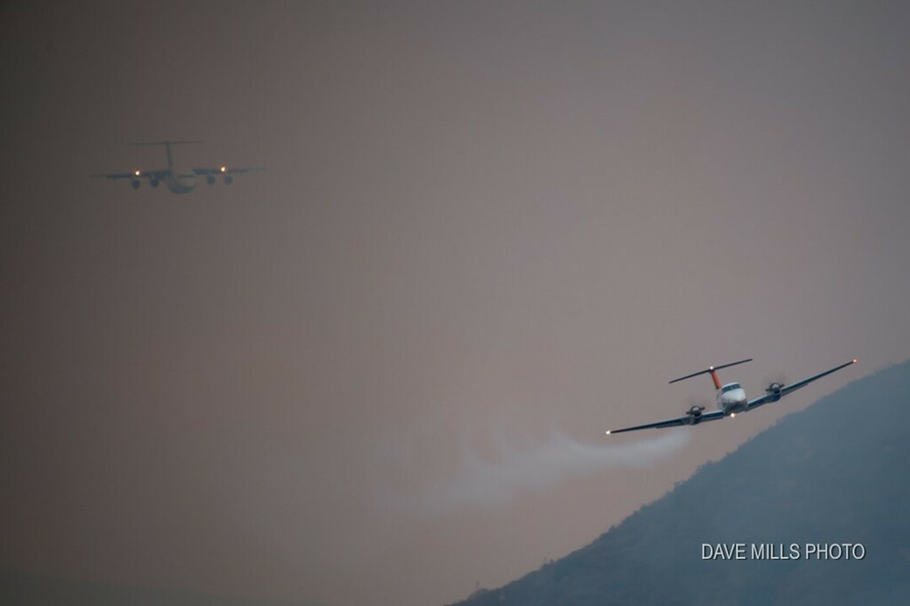 DaveMillsPhoto's tweet photo. Photos from the archives.
👇
IG | davemillsphoto
FB | davemillsphoto2015
Twitter | davemillsphoto
https://t.co/WlsTbfJ7Nm
https://t.co/HdQV2jiM9C
https://t.co/Gjj4WjVDBK
#lacofireairops
#lacountyfd
#creatnomatterwhat
#Firefightersposts
#calfire_daily… https://t.co/jjlNqzPG2A https://t.co/LrbCVGFFKG