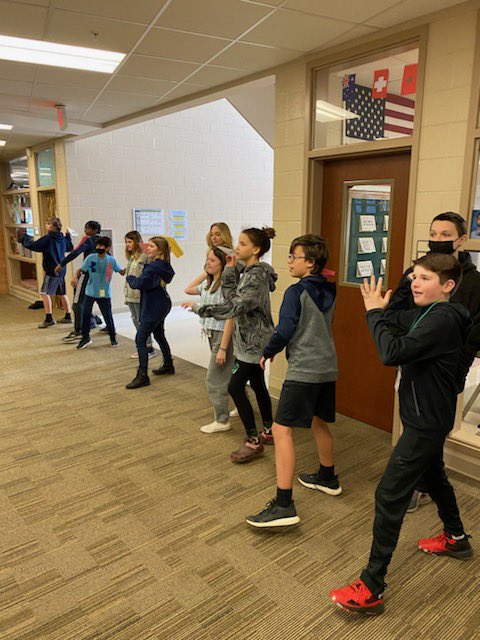 jencook80's tweet photo. 6th grade expedition kickoff yesterday was amazing! Cannot wait to see all that these students create and accomplish. So proud of them! @mgmgators https://t.co/i49lPDgLLi