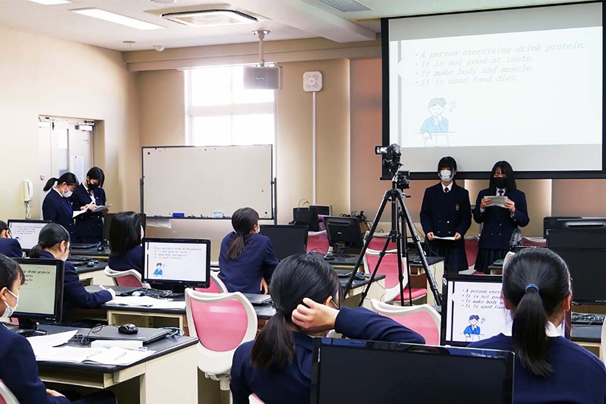 twiceplan's tweet photo. 【授業レポート〜江戸川女子高校】
今回はこれまでの活動の集大成として、企業からの2回目の課題に対する解決策をチームごとにプレゼンしました。

https://t.co/mQfV1I2UNg

#江戸女 #探究学習 #企業インターン #twiceplan https://t.co/rK2bXRxGW1