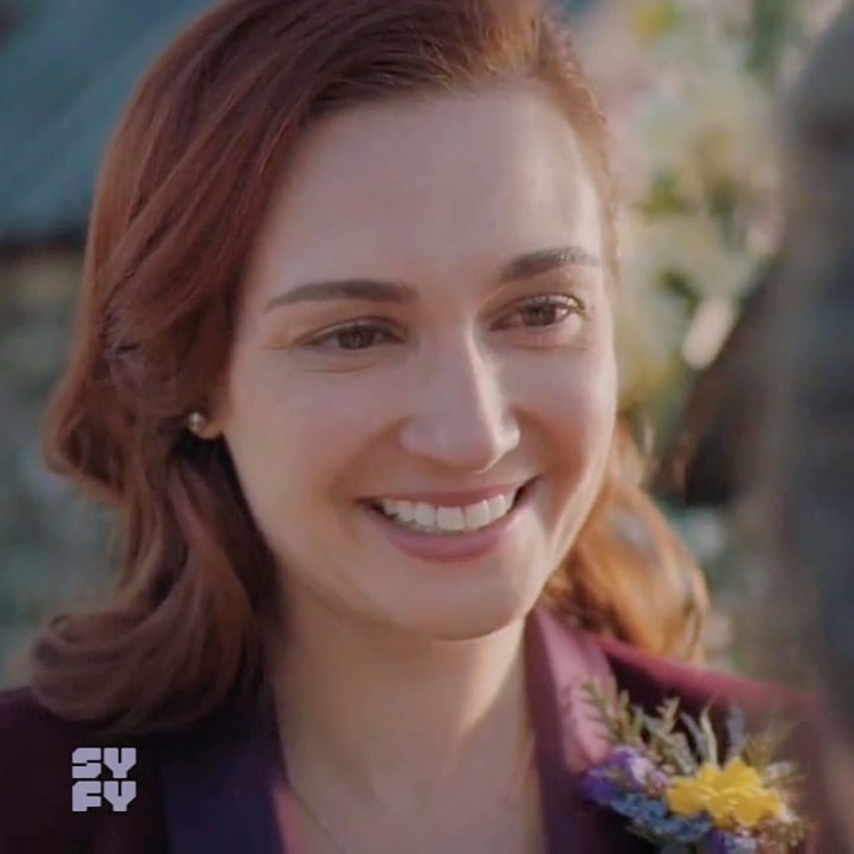 nanceevdb's tweet photo. “The love in your heart becomes visible in the sparkle of your eyes and the cheer of your smile.” ❤️
#KaturdayWE #WynonnaEarp #BringWynonnaHome https://t.co/YTh0o6naoi