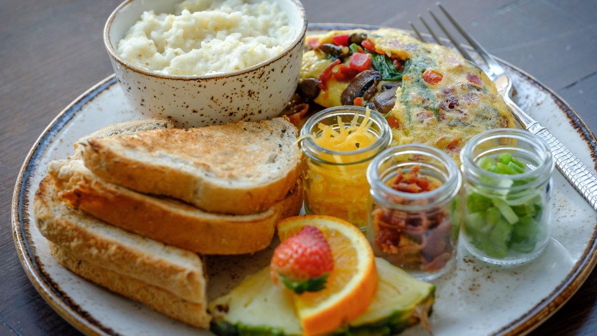 Will we see you for brunch today? Join the fun, 9AM-3PM #beachwalkbrunch