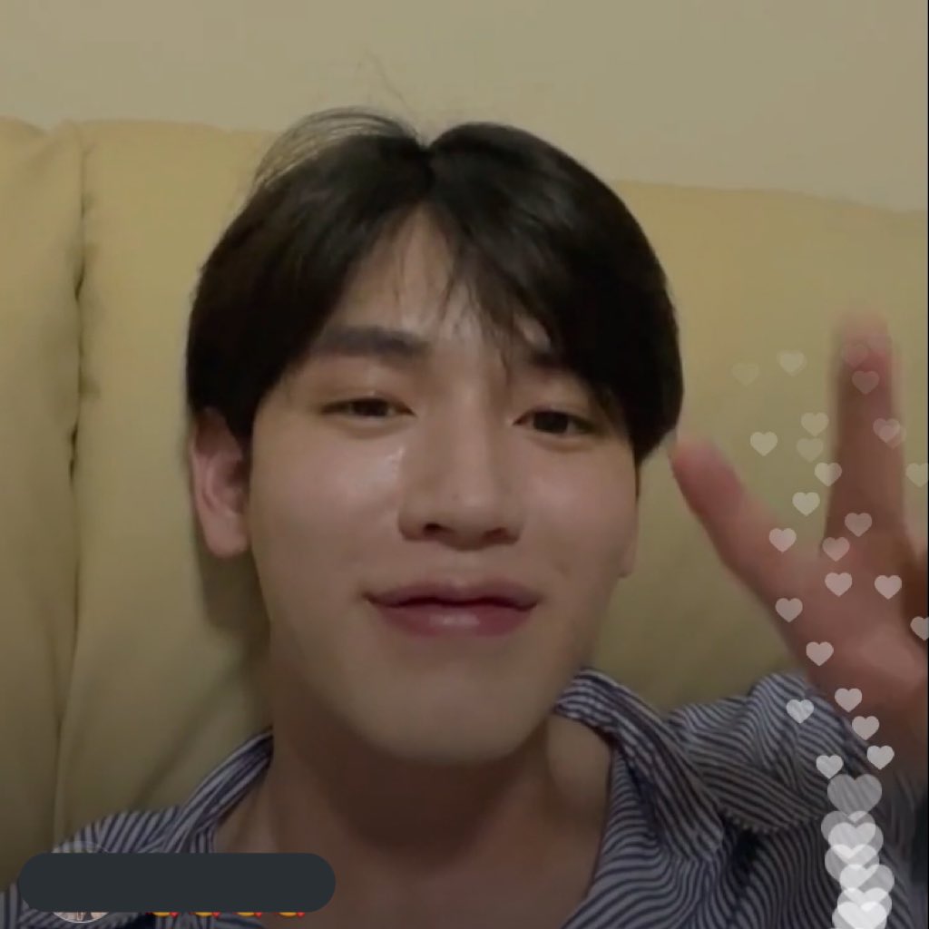hinlov3_'s tweet photo. happy birthday to our polar bear! @new_thitipoom 🤍💙 enjoy ur day bei ^^ wish u all the best!! keep safe &amp; stay healthyyy! we love u so much our angel!!!💖 [ #Newwiee #Happy29thNewwieeDay ] https://t.co/oGfxDZ1xHJ
