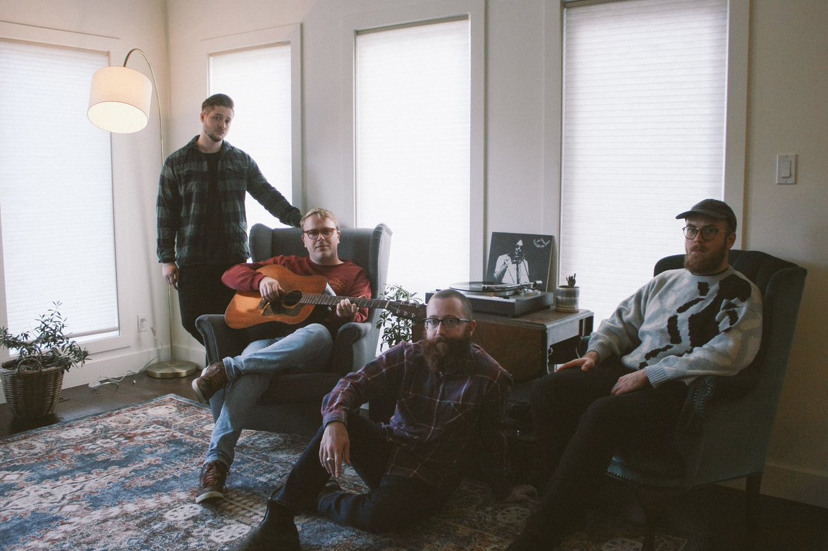 StarpainterBand's tweet photo. We’re gonna be on @CBCRadio later today! Catch us on @CBCKeyofA 5-6pm tonight via @CBCEdmonton / @CBCCalgary. Thanks very much to @teekayDFE for including on the show this week!
.
📷 by @BlairStretch
.
#cbcradio #cbcradioone #albertamusic #lethbridge #yql https://t.co/lN4eRq279m