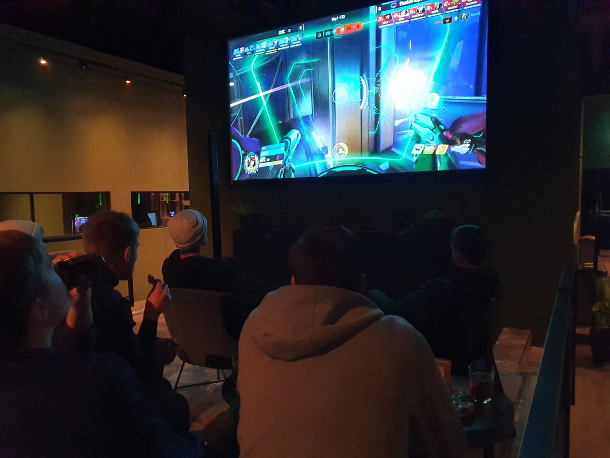 BMCMMXXI's tweet photo. Fans cheering on BMC #OWEX https://t.co/XP8jIXfpu1