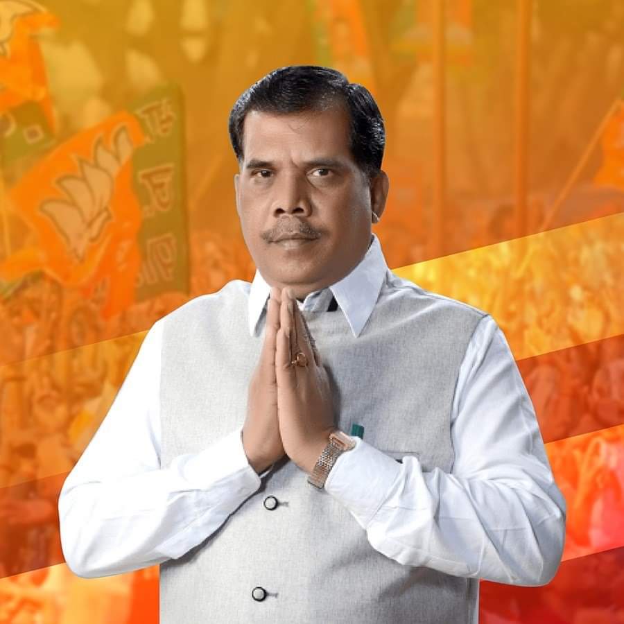 Ganpatsinhv's tweet photo. ગુજરાત રાજ્યના પૂર્વ મંત્રી શ્રી @ShabdasharanT જી ને ભારત સરકાર ના ફુડ કોર્પોરેશન ઓફ ઈન્ડિયા ના ડીરેક્ટર પદ પર નિમણૂક થવા બદલ ખૂબ ખૂબ અભિનંદન https://t.co/ugKxSnryQ0