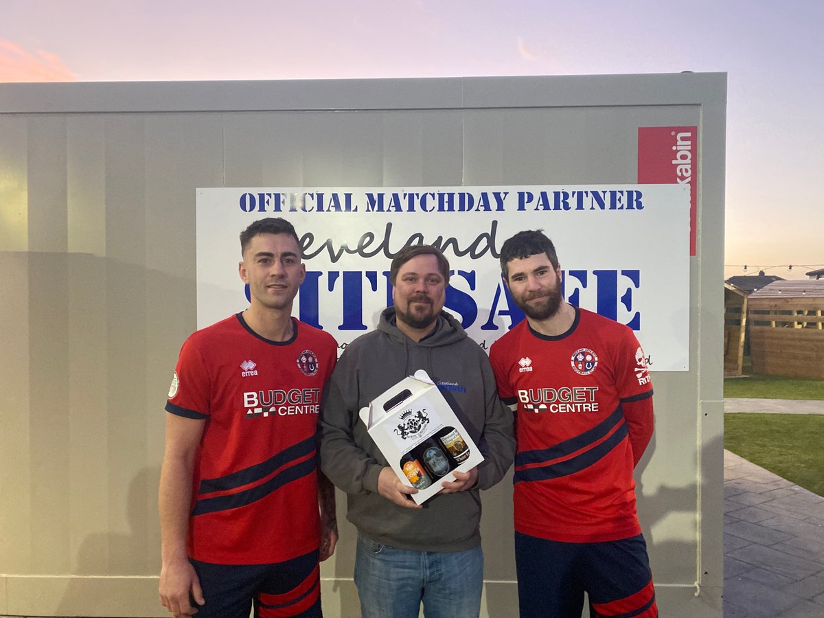 Joe from <a href="/SitesafeLtd/">Cleveland Sitesafe</a> presenting both Jordan Rivis and Michael Woodhouse with their joint <a href="/nybrewery1989/">realales</a>  Man-of-the-Match award, following this afternoon’s 1-1 draw with Bishop Auckland 🍻