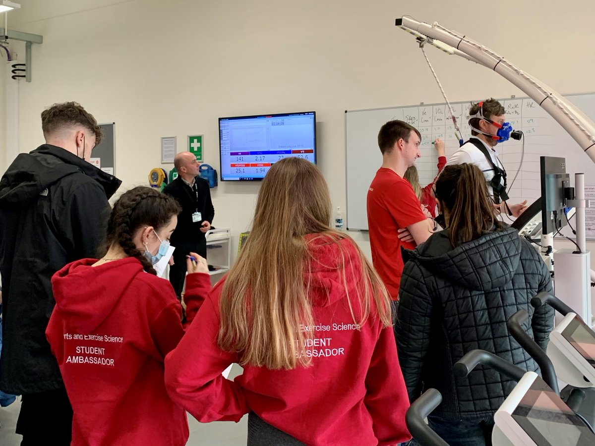 It was lovely to meet all our Offer Holder Event visitors today. Thanks to pro golfer, Trevor Newsham - it was great to get everyone involved in your VO2 max test this afternoon.
 #LoveLancaster #performanceperfected