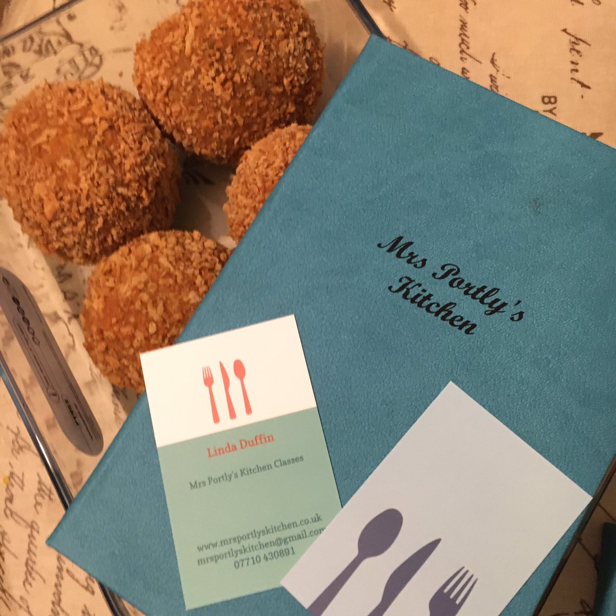 Lovely day with <a href="/TrulyTraceable/">Truly Traceable</a> and <a href="/LindaDuffin/">Linda Duffin</a> learning some game butchery and prep skills - have come away with enough to food for a week and a piestash!!!