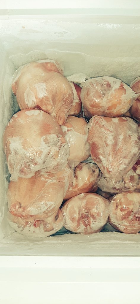 jahjahwarrior30's tweet photo. 250 Wholesale,280 Retail fresh and healthy 👨🏿‍🌾🐔🐔
#faamablack https://t.co/jCPbeRXjAx