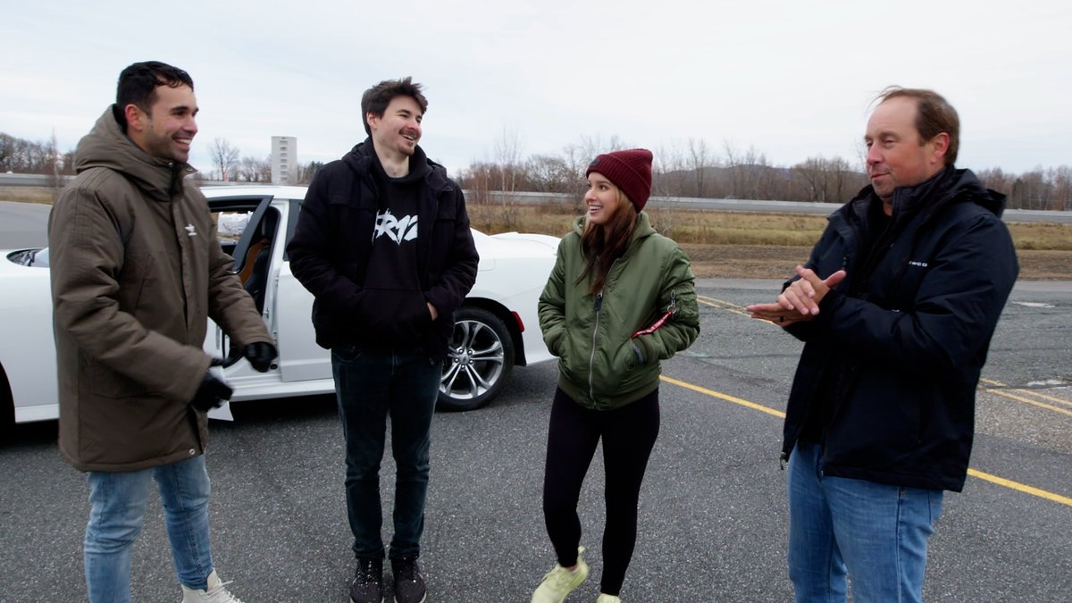 AR12_Nick's tweet image. You've been asking for it! The @Asphalt 9 Stunt &amp;amp; Race Challenge is here! 

We went head-to-head with @omgitsfirefoxx in a series of three automotive events! 🏎️

Watch now! 👇
youtu.be/6s8B9Ly03K0 #ad