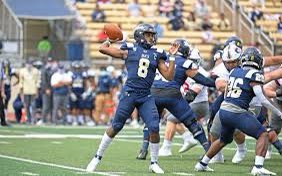 DK005ive's tweet photo. After a great conversation with @autrydenson I am blessed to receive a scholarship offer to Charleston Southern University #AGTG #GHEA https://t.co/2s9VkrqtRX