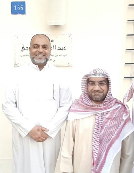 رغم أني صليت عليك ووقفت على قبرك أدعو لك وسط الجموع الباكية التي احتشدت لوداعك..وقبلها نظرت إليك نظرة الوداع في المغسل بعد الفراغ من غسل جثمانك الطاهر

إلا إنني مازلت في ذهول يعجز لساني عن النطق بكلمة في رثائك يا من جمعتني به أسرار لا يعلمها إلا الله

رحمك الله بقدر حبنا لك وأكثر
