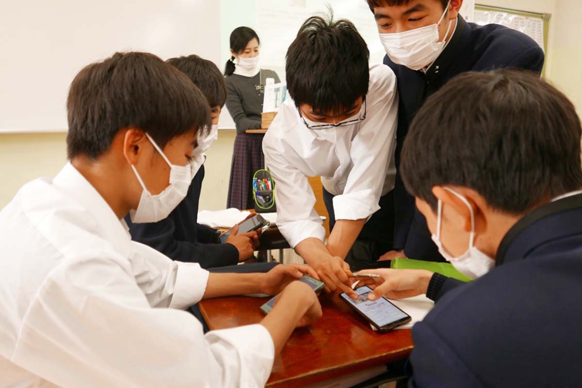 twiceplan's tweet photo. 【授業レポート〜東邦大学付属東邦中学校】
最後のプレゼンに向けたアイディア出しのためにブレインストーミングを行いました。

https://t.co/Kai1xTEmj4

#東邦大学付属東邦中学校 #探究学習 #地元企業インターン #twiceplan https://t.co/OamFkVLgMt