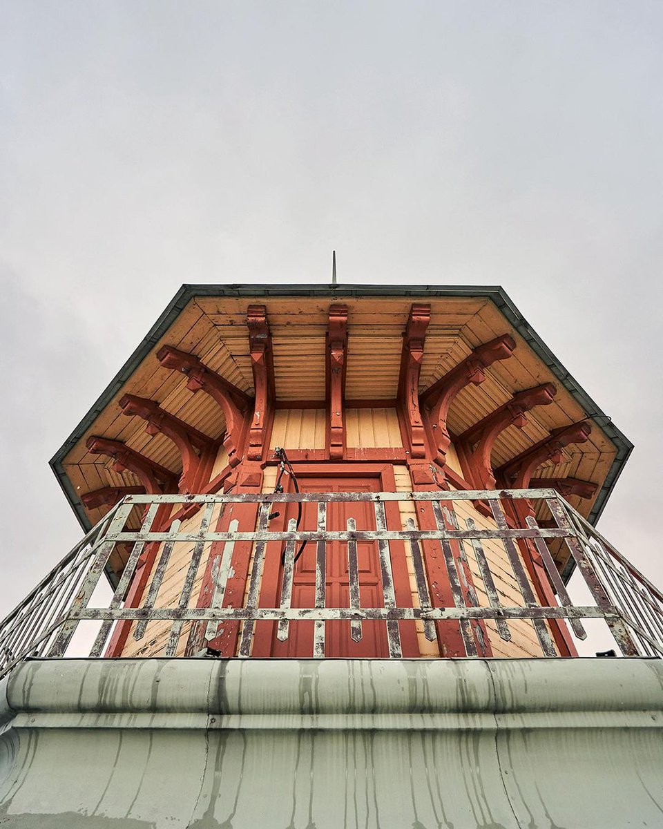 spbpu_official's tweet photo. Unusual views of the water supply tower! Just look, how do you like it? ☺️
We wish you a great week and a good rest for those who are on vacation! 😍
Thanks for the photos @lily.in.city
#polytech #spbpu #studyinrussia https://t.co/9NsbVfLl1C