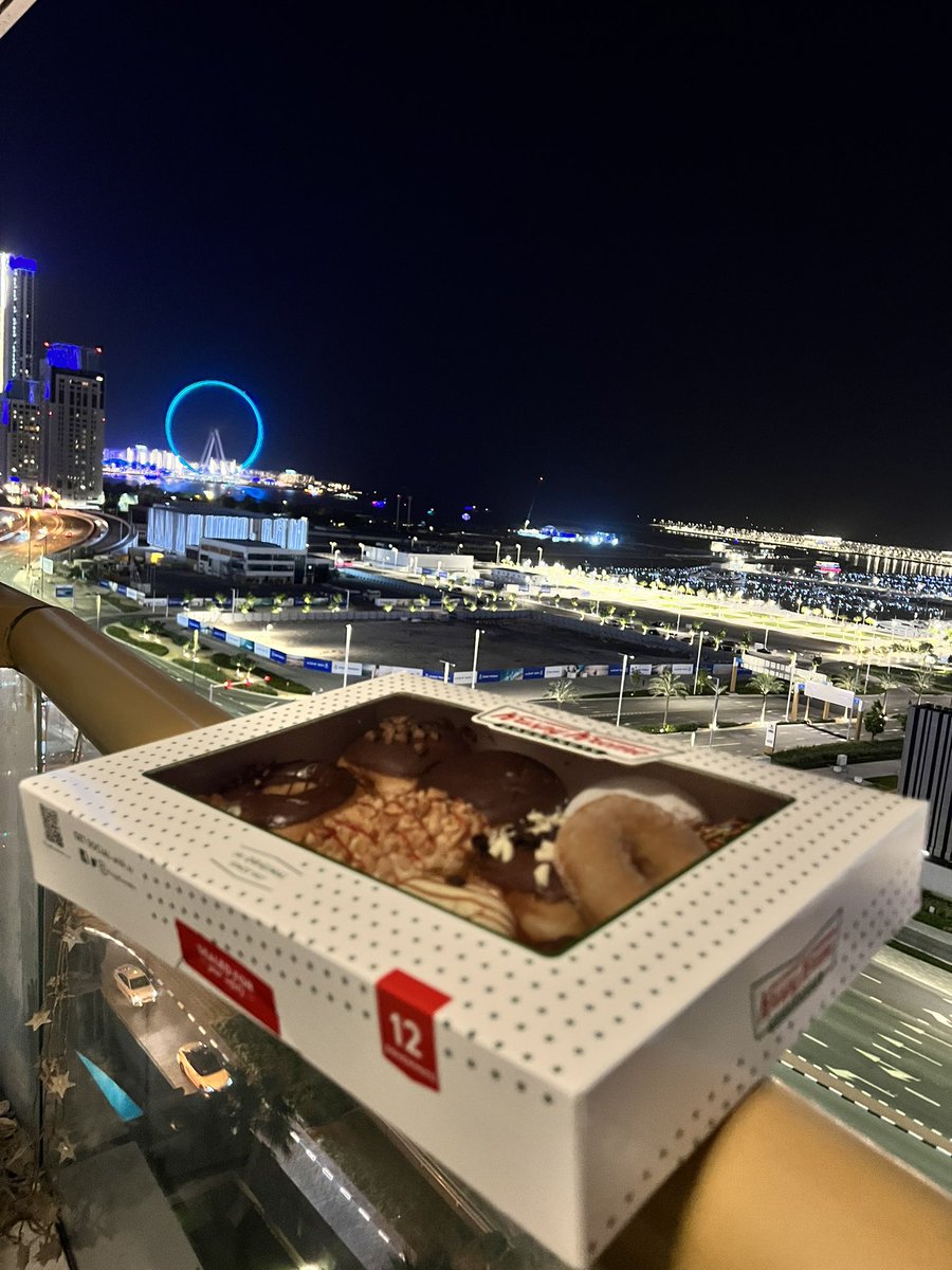 DHarps92's tweet photo. An unnecessary amount of donuts, but totally worth it. @donutshopnft #donutshopnft #NFT #whitelist https://t.co/hOmMZz16K1