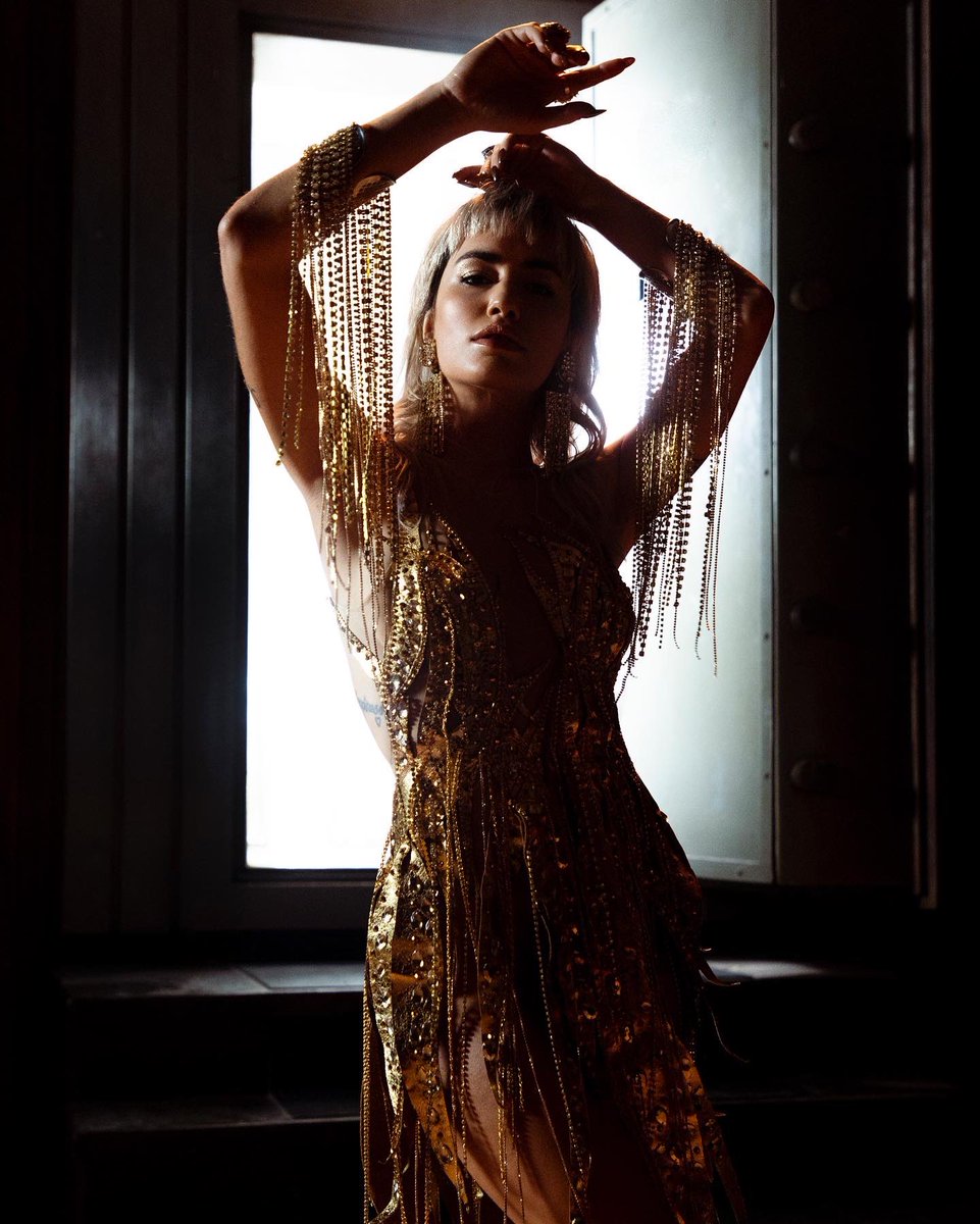 lalioficial's tweet photo. Corazón de Cristal💎 #DIVA https://t.co/Y3QbYnS9BY