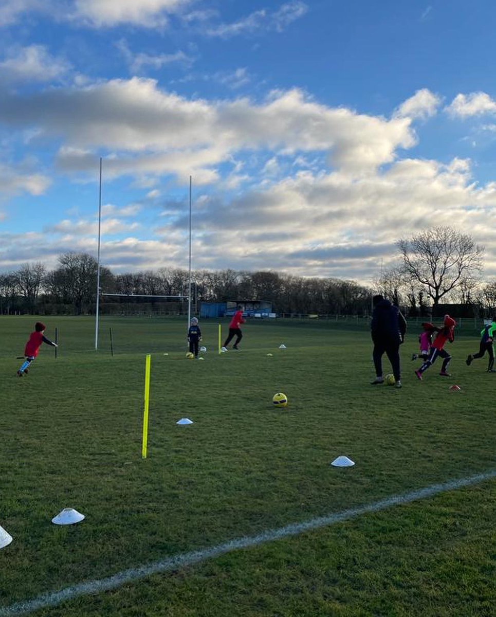 TrottersYFC's tweet photo. Tiny Trotters were enjoying their session this morning with Coach Craig. Get in touch if you want more information #tinytrotters #trotters #trottersfamily #kidsfootball #FACoaching #development https://t.co/WEDHzgnWUq