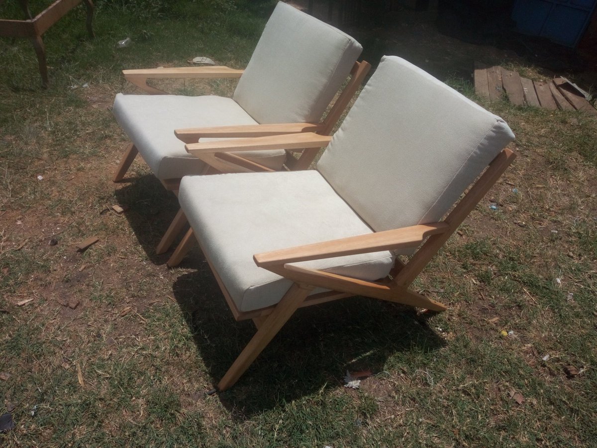 Leisercrafts's tweet photo. Accent chairs

#decor #home #madeinkenya https://t.co/zzgQT0gxkg