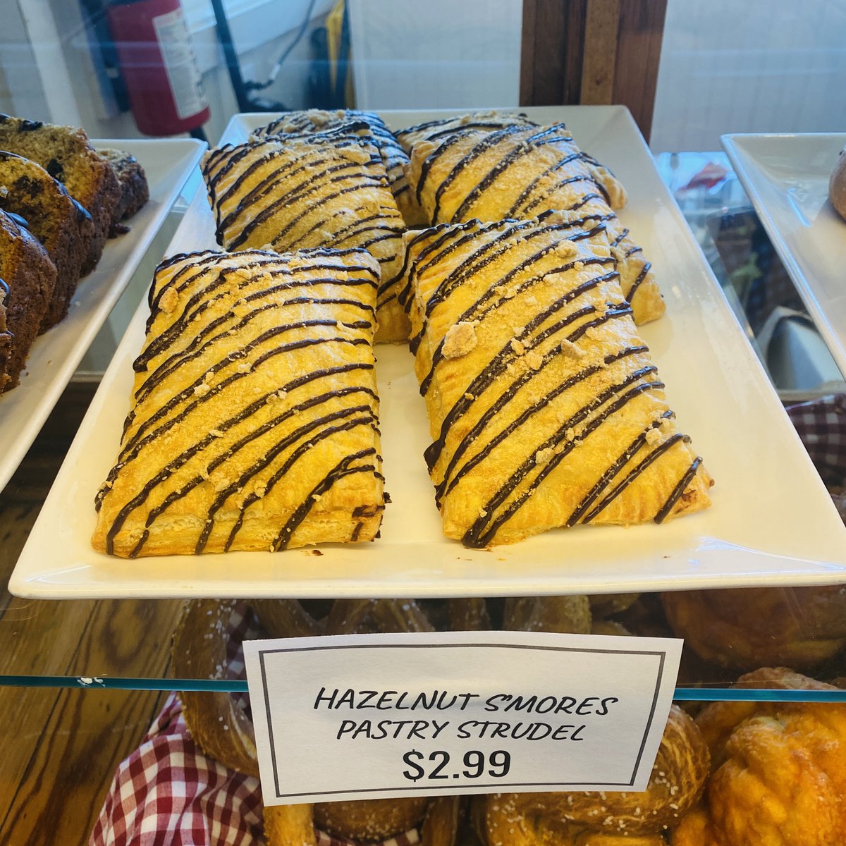 Floyd Country Store tweet media