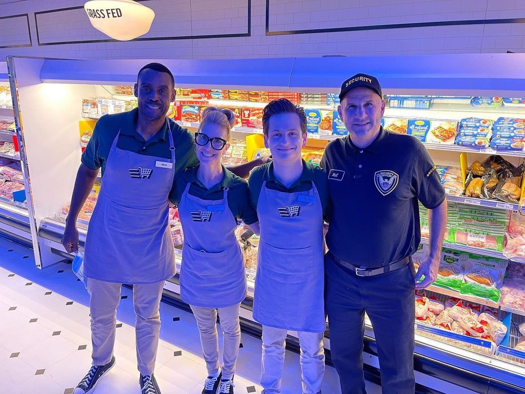 neilthesecurity's tweet image. Loving the crew ! Getting ready for two more sweeps !  See you Sunday.  @supermarketsweepabc @supermarktsweep @ABCNetwork @SuperSweepABC @BethelBarista @supermarktsweep