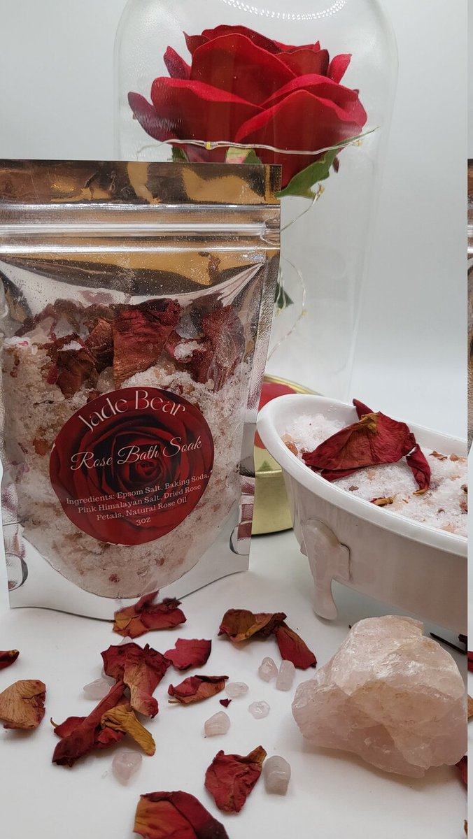 kiaramonai's tweet photo. My mom makes the cutest handmade gift boxes! Check out her latest for Valentine's Day! Deluxe boxes come with a scented candle, candle melts, 1 bath soak, 1 bath bomb, a box of matches, and your choice of a gemstone bracelet. Check it out! #BlackOwned
https://t.co/0xoXoNqgc0 https://t.co/0XCAteqnMw