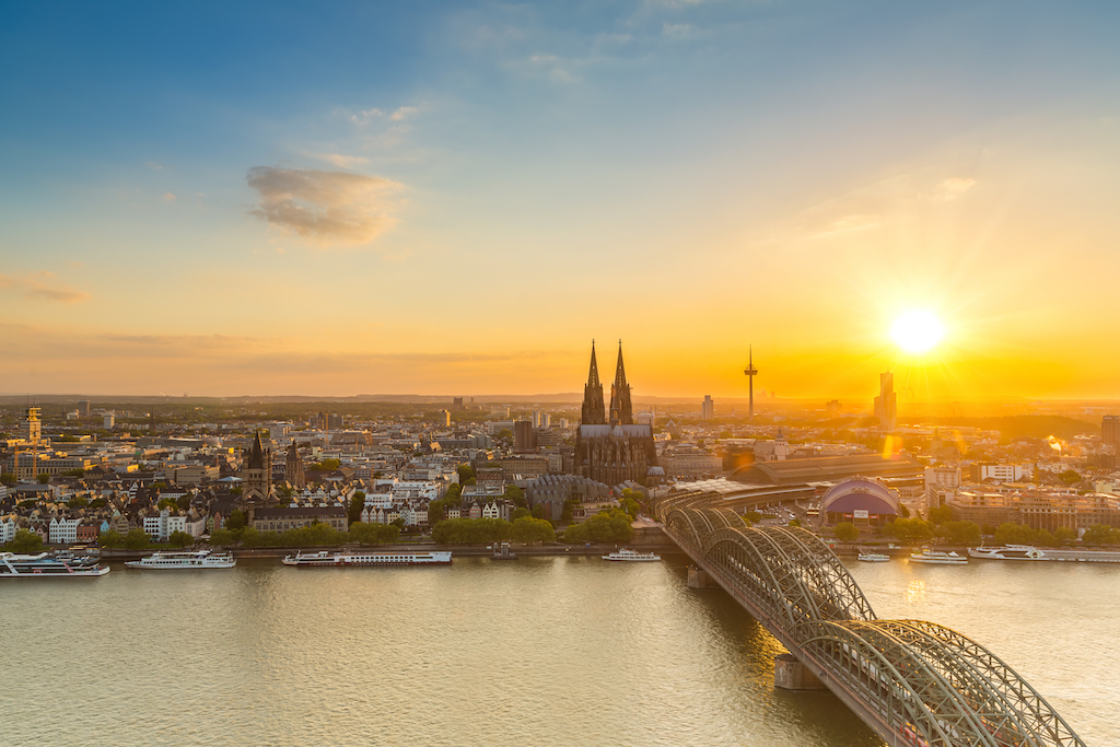 confectionprod's tweet photo. We speak exclusive to Kolenmesse's chief operating officer Oliver Frese for in the inside track on ISM &amp; ProSweets in Cologne..find out more here.... @Koelnmesse #events #confectionery #ProSweets2022 #ISM2022 #feature #preview #confectioneryproduction...https://t.co/gmnABXyg9b https://t.co/jEmhfr2Tmt