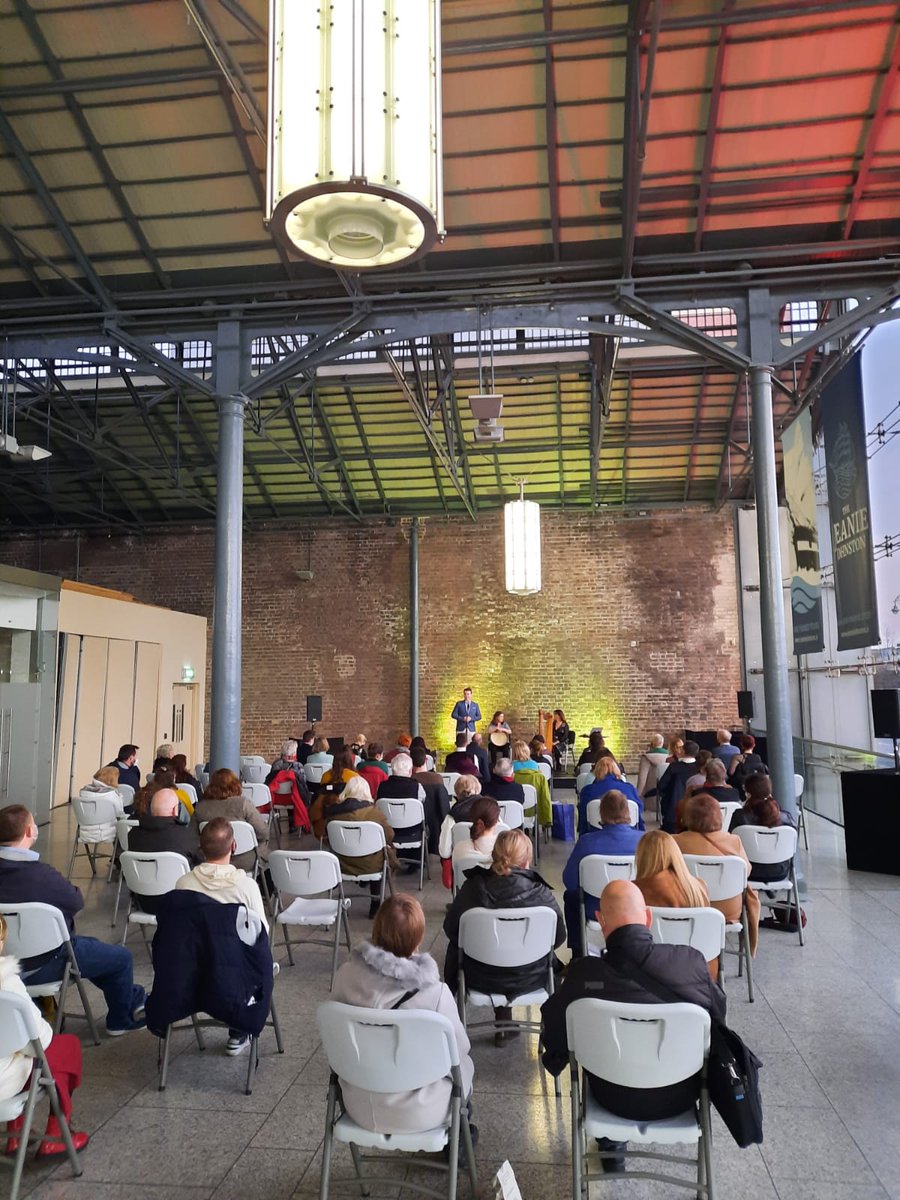 Beautiful evening celebrating @TempleBarTrad 2022, #StBrigidsDay and women in Irish Harping and Song! With performances by Dr Helen Lawlor and Dr Sandra Joyce.

#TradFest #EPICMuseum