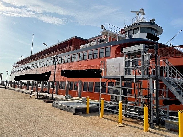 Pete Davidson & Colin Jost bought a decommissioned Staten Island Ferry, to turn into a club: https://t.co/AJxeU9RJTP https://t.co/1xEFb5pHNd