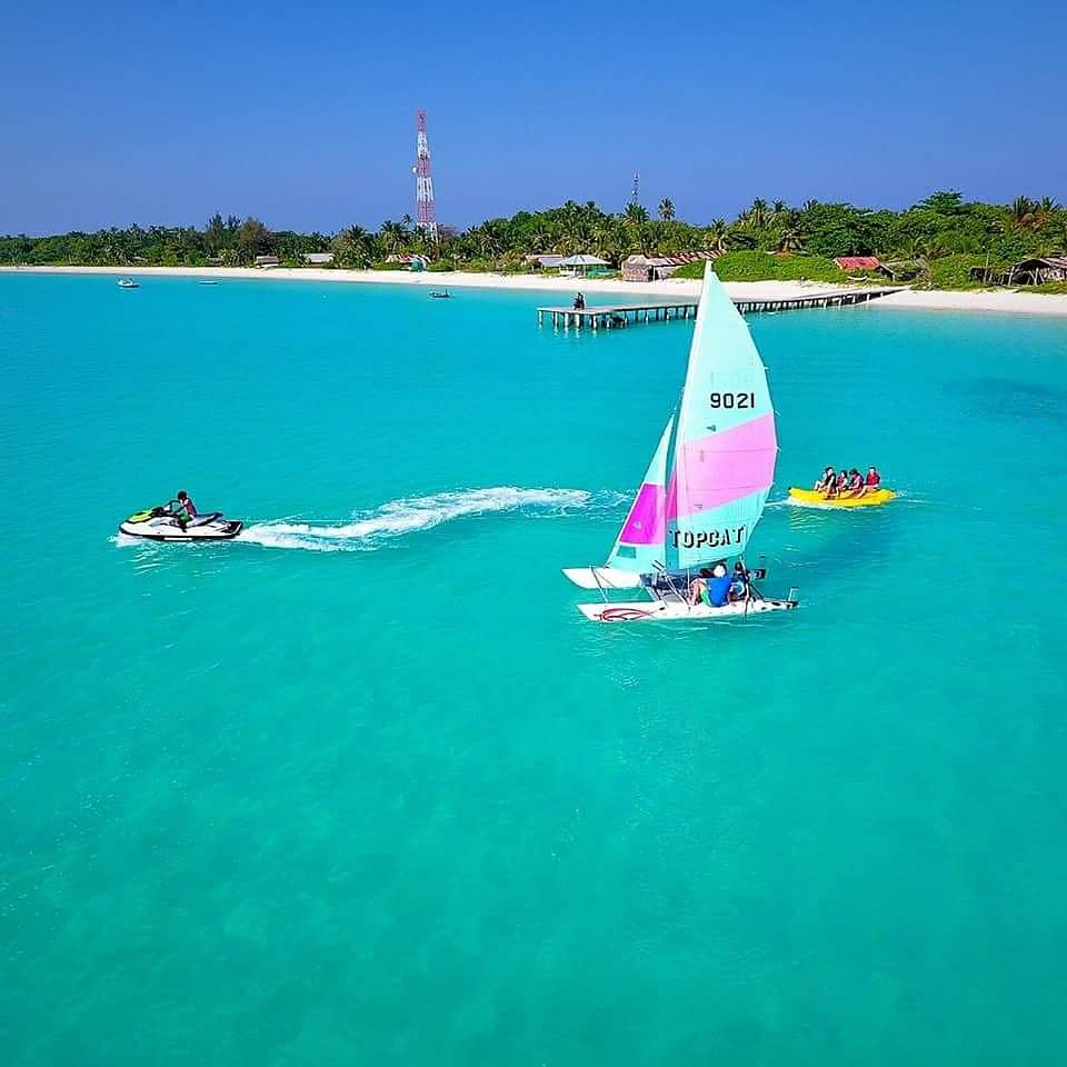 FathullaIsmail's tweet photo. Kelaa water Sports. Beautiful 🚣🏊 https://t.co/D8i64Z0wGC