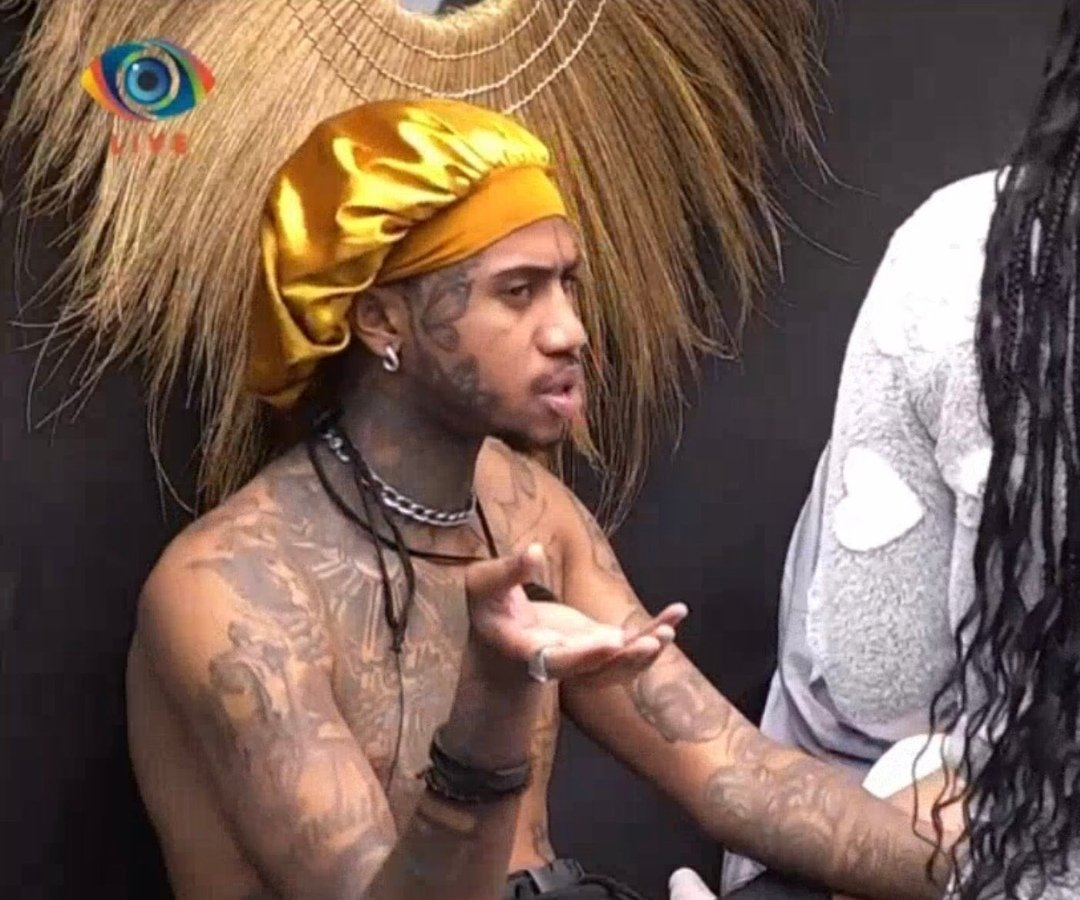 questoctober12's tweet photo. Nooo not Thulz dressing this horrible 😭😭💔 ntse kere nka mofa chance #BBManzi https://t.co/I18m4T6B7T