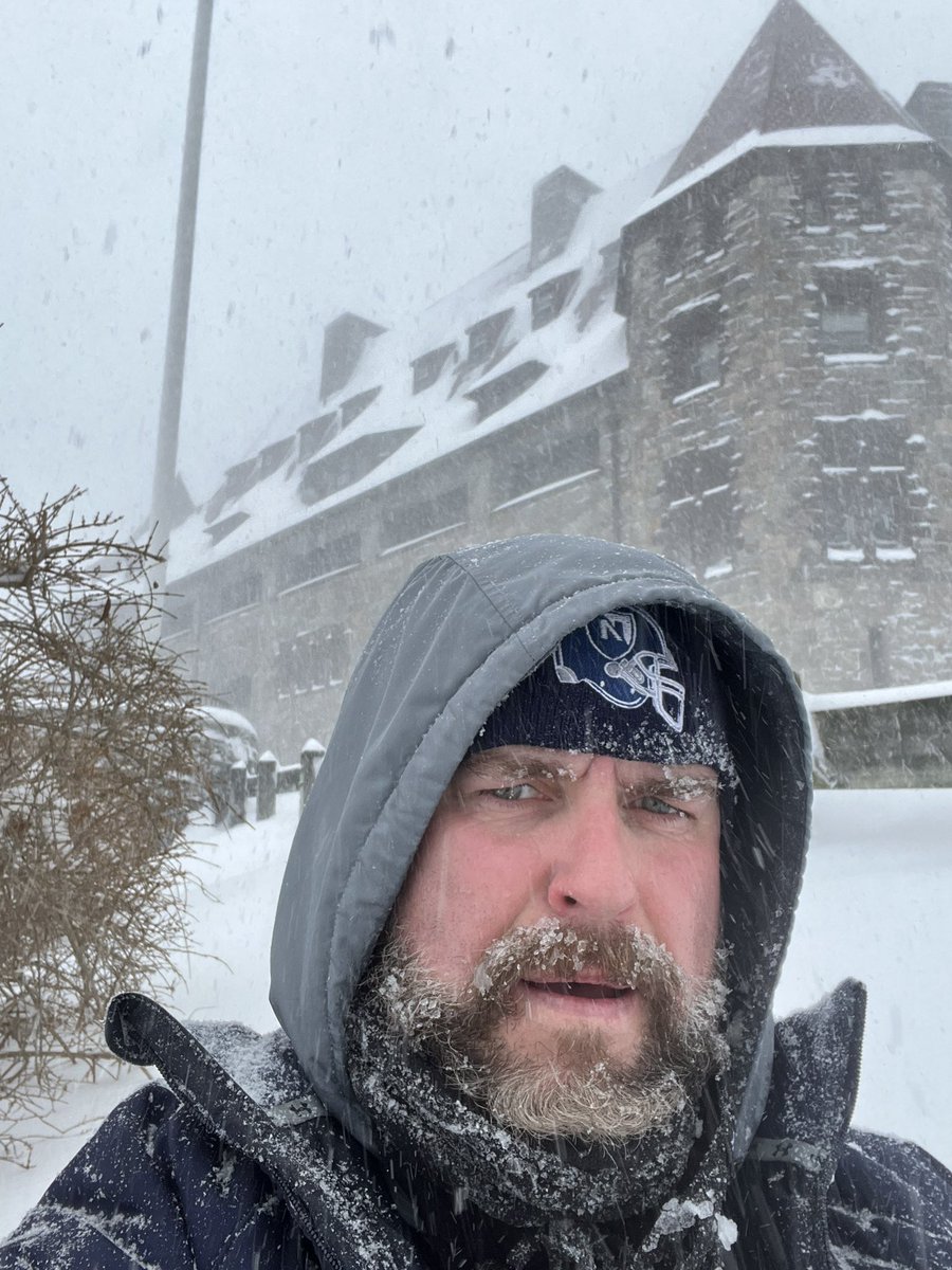 JustCoachMur's tweet photo. Is it baseball season yet?! 🏰🛷 https://t.co/SdCkZjYzNF