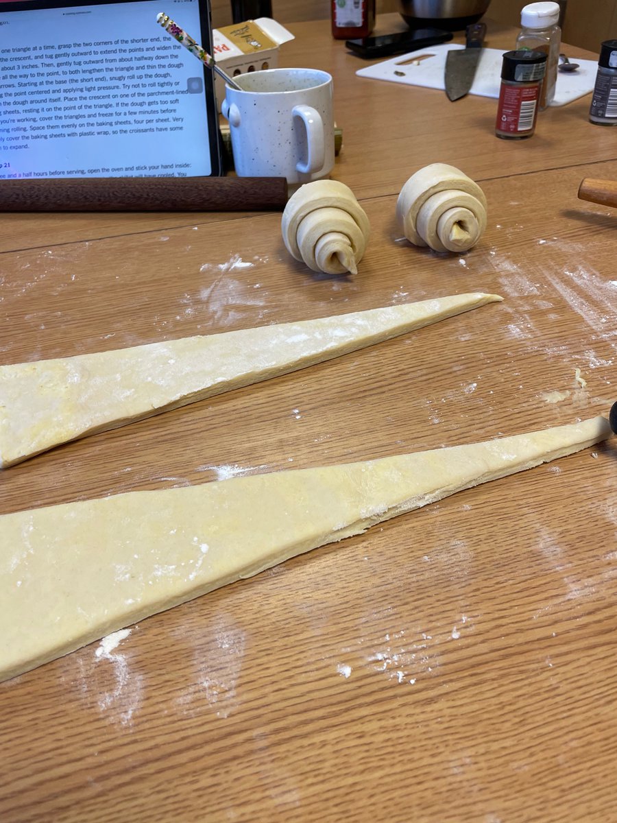itstabya's tweet photo. ok!! we did it (after two days and a very sore wrist) 🥺 a girl’s first time tackling croissants https://t.co/nMwfKlEK3n