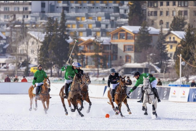 officialmys's tweet photo. 🏇İsveçrənin Sankt-Morits şəhərində keçirilən qarüstü polo üzrə 37-ci dünya kubokunda Azərbaycanı “Land of Fire” komandası yarımfinalda 2019-cu ilin çempionu “Badrutts Palace”ə qalib gələrək finala vəsiqə qazanıb. 
🎉Komandamıza uğurlar arzulayırıq!
#MysAz #MysGovAz https://t.co/rW9ZbuGpSN