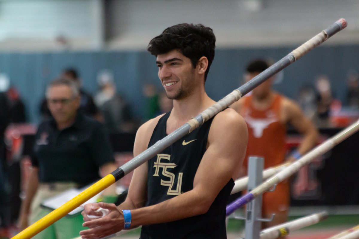All smiles for Riley😁 

He records his best score in the heptathlon with 4994 points🍢

#OneTribe
