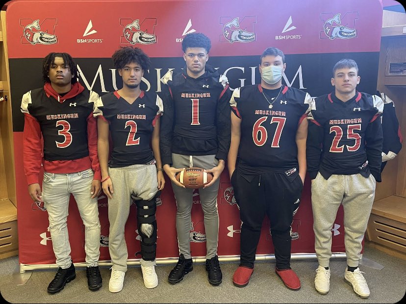 After a great visit i’m blessed to receive another offer to play football after high school <a href="/MuskingumUniv/">Muskingum University</a> thank you coach <a href="/LaneKnost/">Coach Lane Knost</a> @coach_zeek <a href="/CoachKolesar/">Coach Kolesar</a> <a href="/LHMustangFB/">LH Mustang Football</a> <a href="/demonte_kiss/">Demonte Kiss</a> <a href="/SleeveJay/">Jayden1Pratt</a> @TjHooper8 <a href="/ryanpyro5/">Ryan Pyro</a>