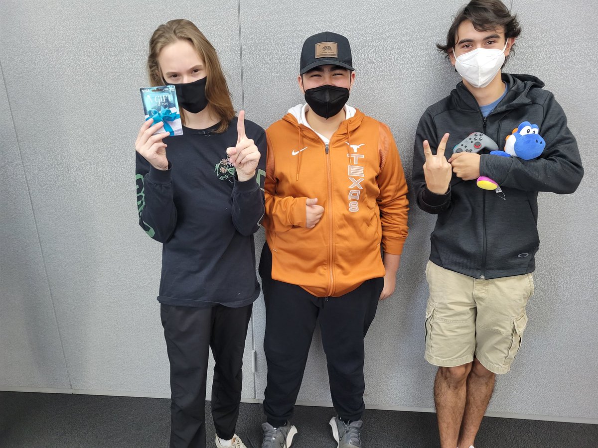 TMInD_SA's tweet photo. #SmashBrosUltimate tournament to fund the gaming club's @PlayVALORANT esports team! Lots of fun! https://t.co/On6rZsKcaA