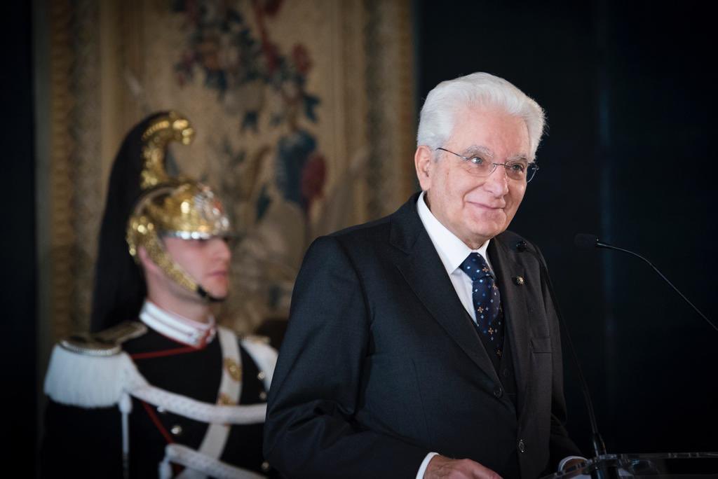 Un nuovo settennato a servizio del Paese. Grazie davvero Presidente #Mattarella. A nome mio e di tutta la famiglia della #Difesa gli auguri più sentiti di buon lavoro. Viva l’Italia 🇮🇹