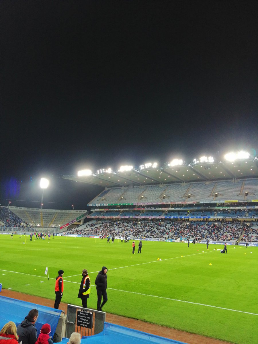 Time2play_park's tweet photo. Great crowd and atmosphere at headquarters for the start of the National League. #monarmagh #time2play https://t.co/GCpyAYyoOY