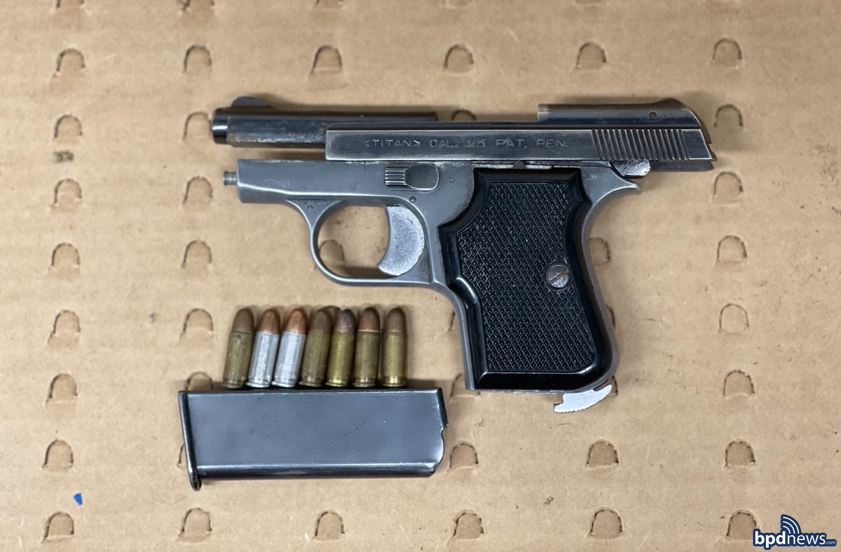 bostonpolice's tweet photo. Officers Arrest Suspect in Possession of a Loaded Firearm in Dorchester https://t.co/1H3q4q1A2N https://t.co/KkWxt0RqYv