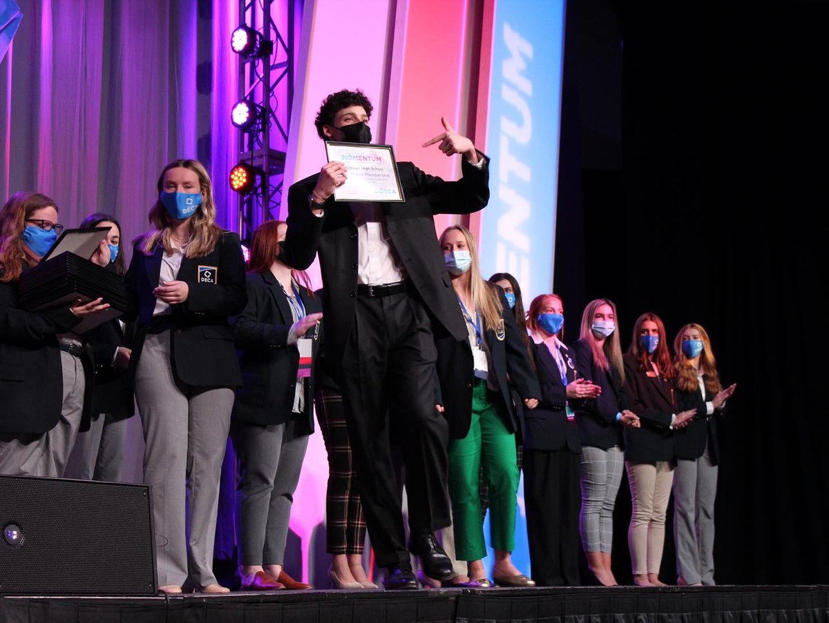 Georgia_DECA's tweet photo. What an amazing conference, Georgia DECA. This is the best state conference yet thanks to you! We would like to congratulate all of our competitors on their accomplishments today! Now, let's maximize our momentum at ICDC here in Atlanta!!! #gadeca #scdc #icdc https://t.co/RLORu5iaVB