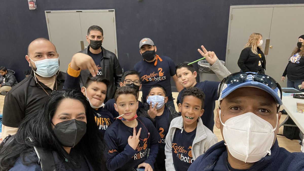 Supporting this amazing #RattlerRobotics team this beautiful Saturday morning. Best of luck!!! <a href="/REstrada_DSSE/">Richard Estrada</a> <a href="/UTEP/">UTEP</a> #UtepMemorialGym <a href="/DSShook_ES/">Principal Chavira, Dr. Sue A. Shook Elem.</a>