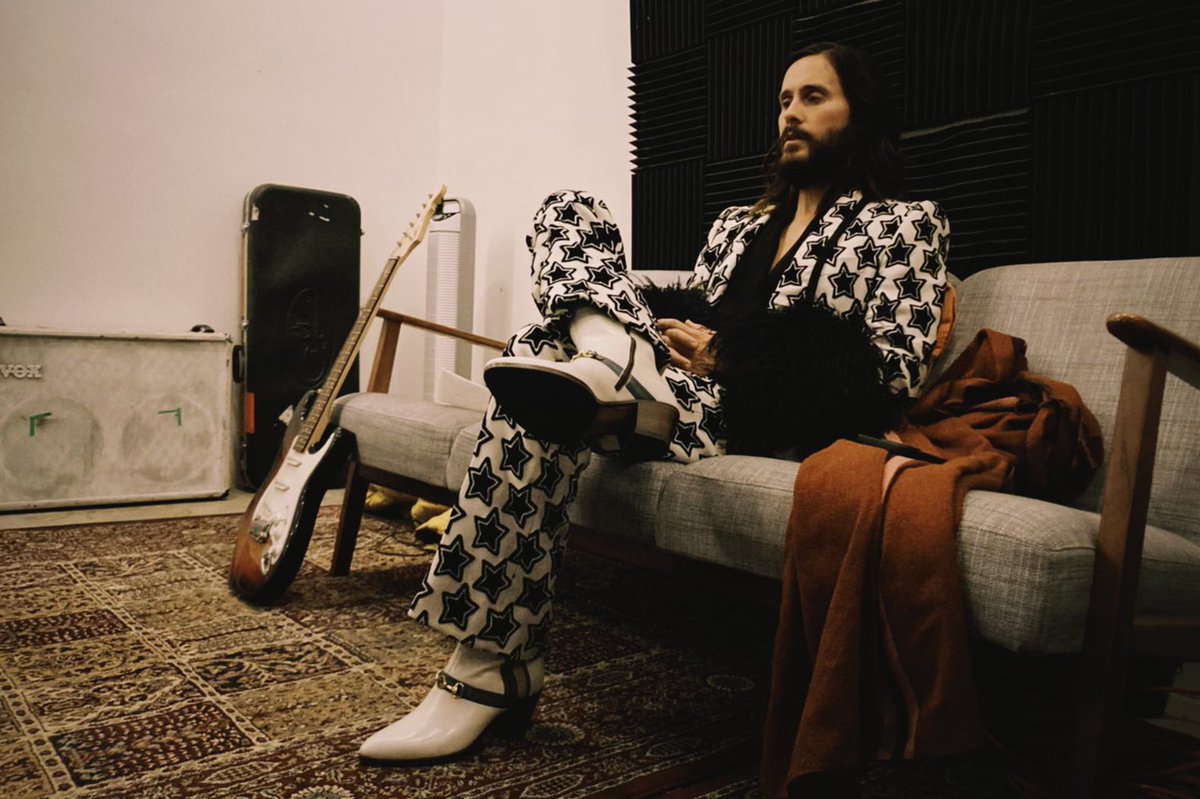 30SECONDSTOMARS's tweet photo. Dreaming on Mars 🎸🕺🏻 https://t.co/VvNUZE3sMX