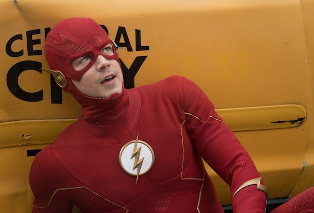 BamSmackPow's tweet photo. Should The Flash run for 10 seasons? ⚡️⚡️

TELL US BELOW ⬇️⬇️⬇️⬇️⬇️⬇️ https://t.co/63PJvStRuX