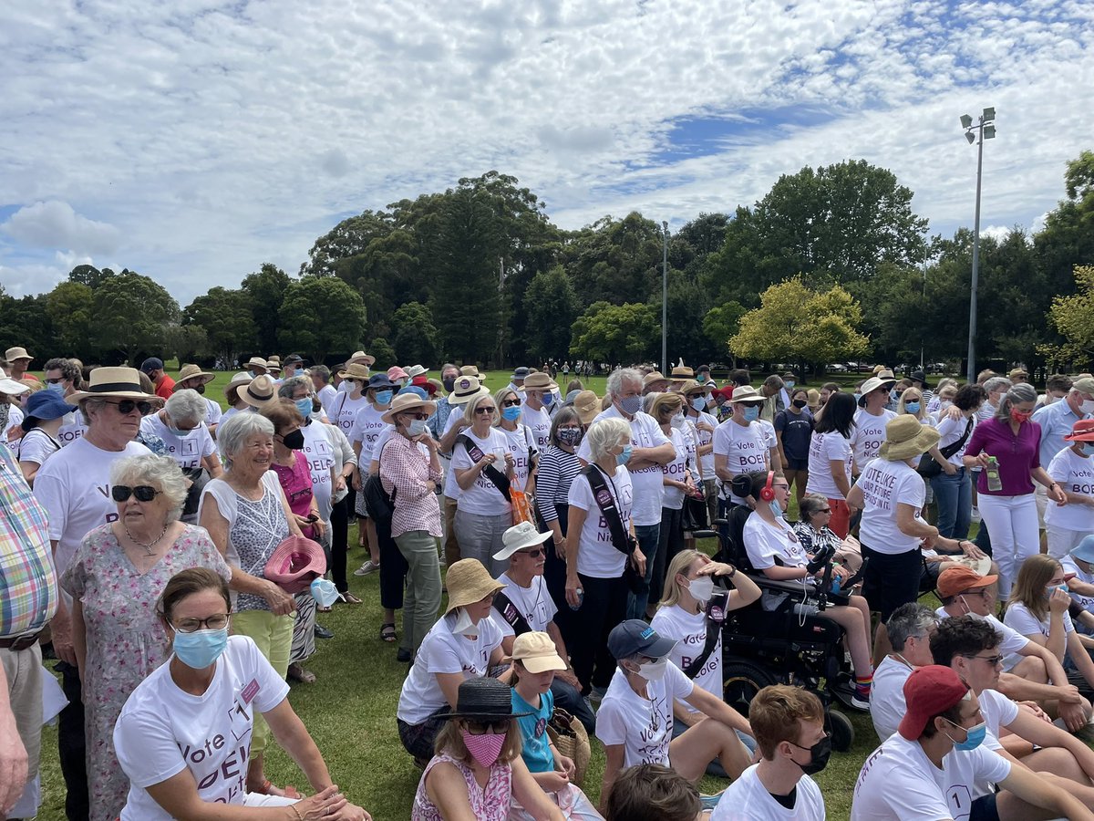 bcbg411's tweet photo. An incredible crowd and reception here today. Positive change is here 

#BradfieldVotes #NicForBradfield https://t.co/4alWL2nZRy
